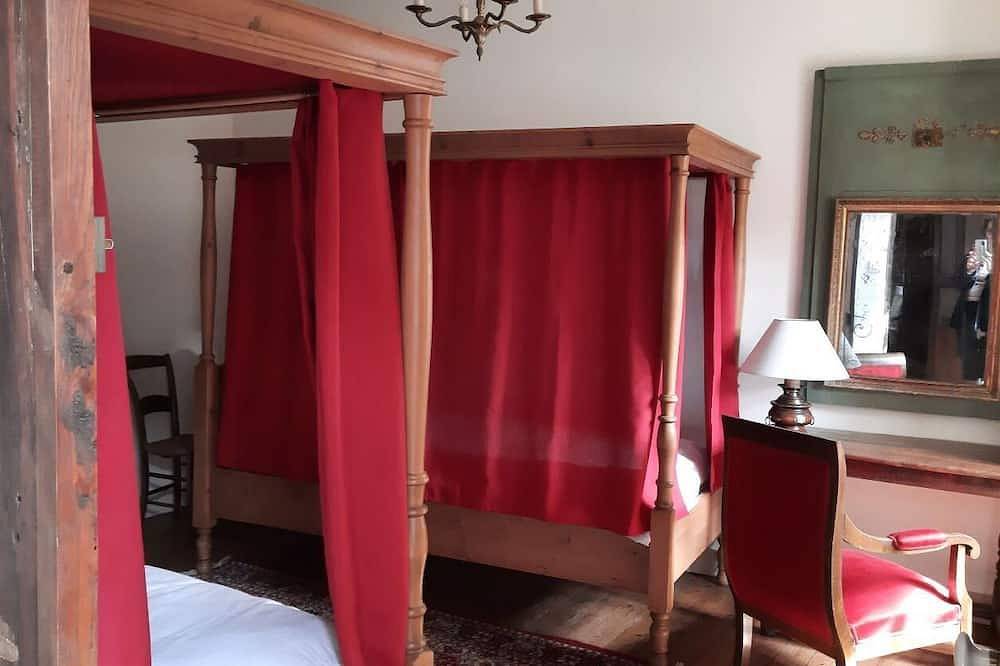 Grand Gîte de Caractère in Flavigny-sur-Ozerain, Région de Montbard