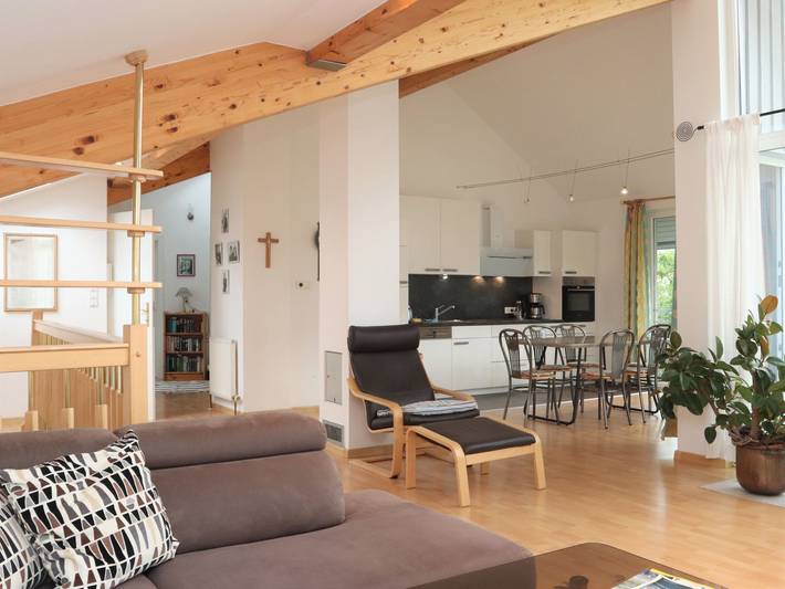 Ferienwohnung für 6 Personen, mit Terrasse und Garten sowie Ausblick am Traunsee - 4