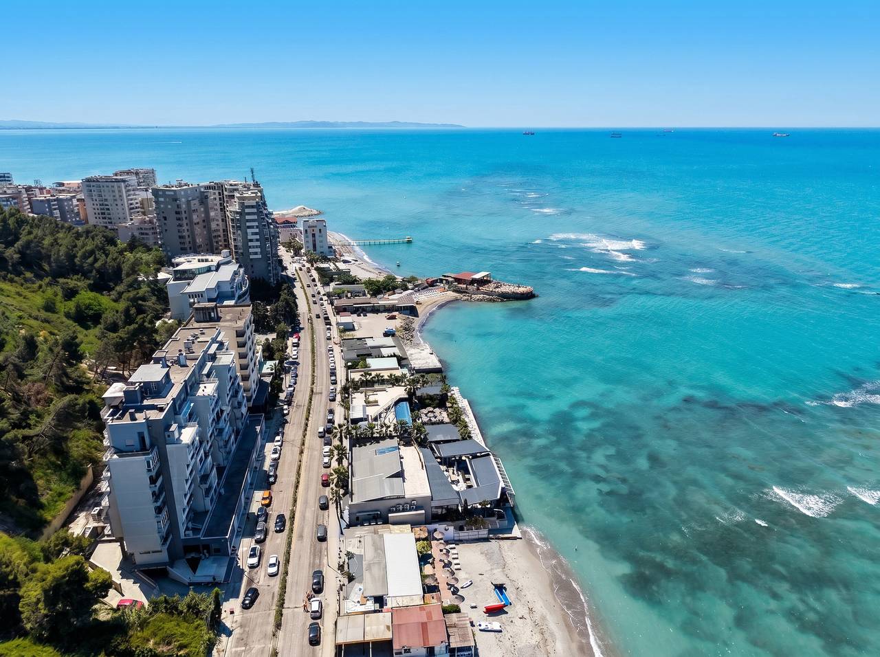 Apartamento entero, Sea View Apartment In Durres with Private Parking in Durrës, Albania