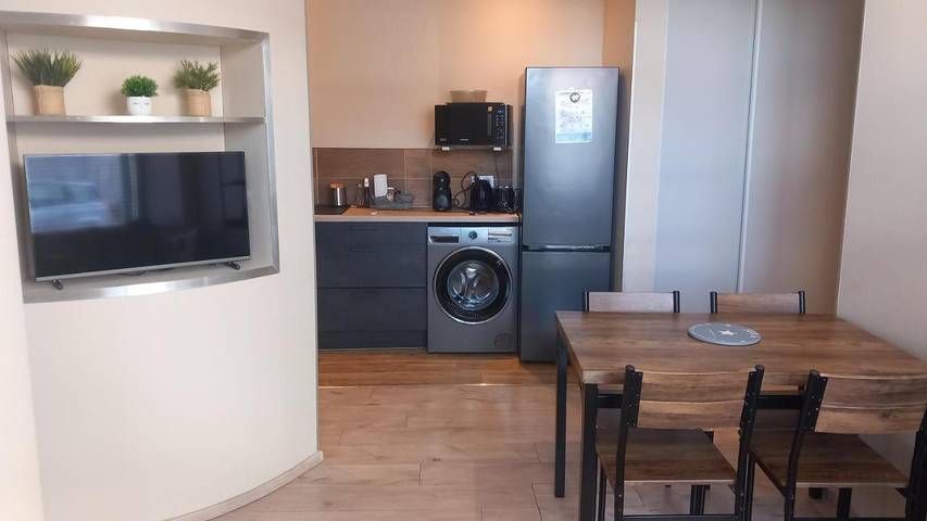 Gîte pour 4 personnes, avec jacuzzi et sauna à Clairvaux-les-Lacs - 2