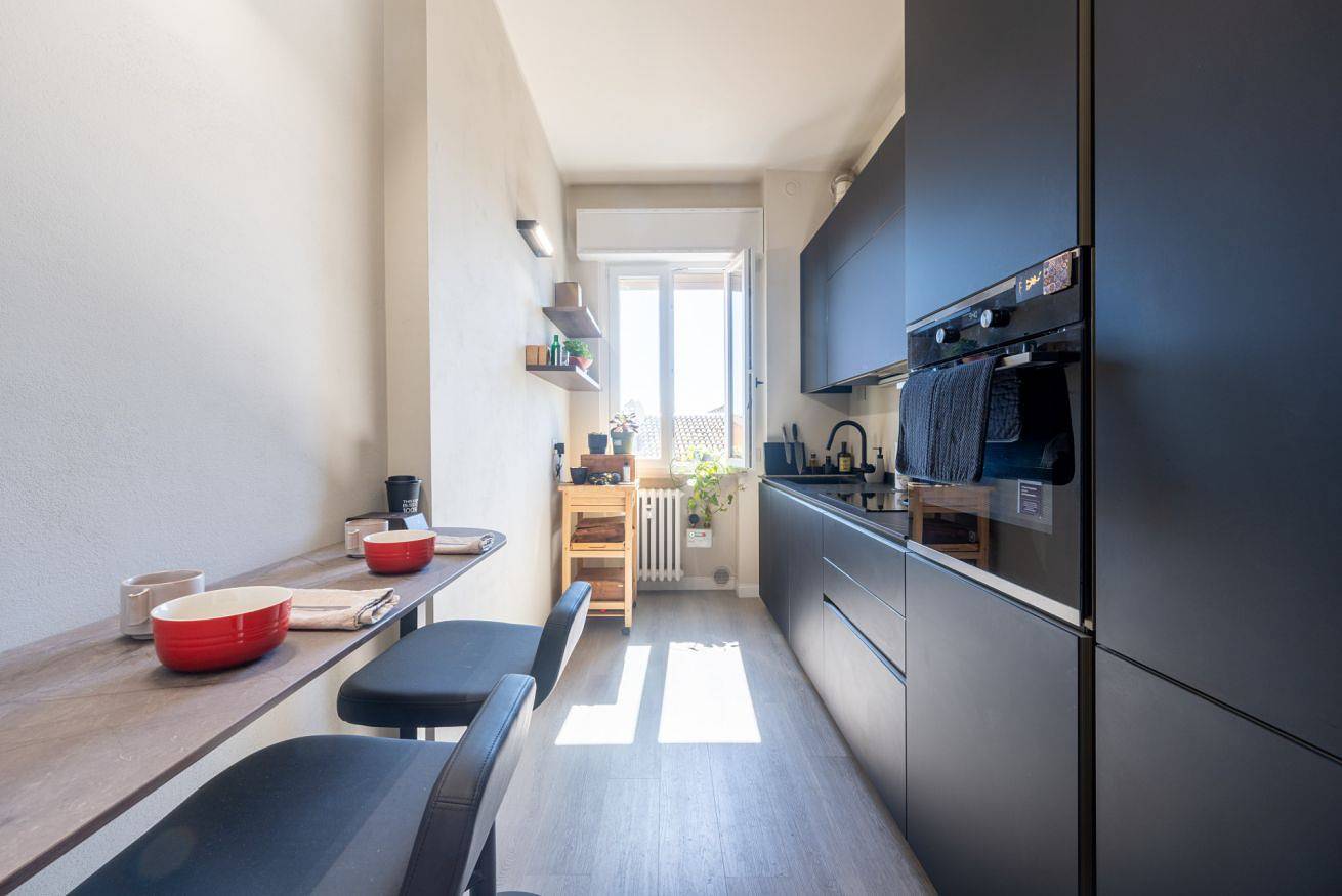 Appartamento intero, Guesthost - Parma Modern Apartment Balcony! in Parma, Provincia di Parma