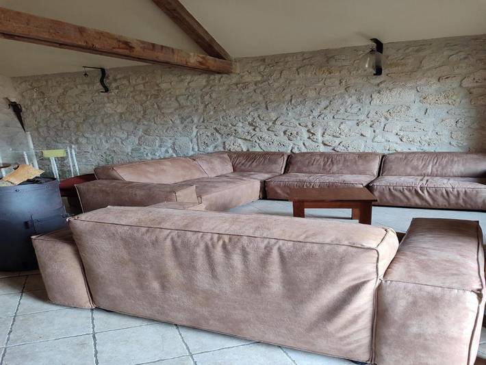 Gîte pour 6 personnes, avec terrasse ainsi que jardin et piscine à Serrières-en-Chautagne - 4