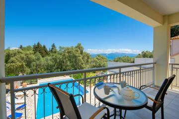 Villa voor 4 Personen in Paxos, Griekenland, Afbeelding 1