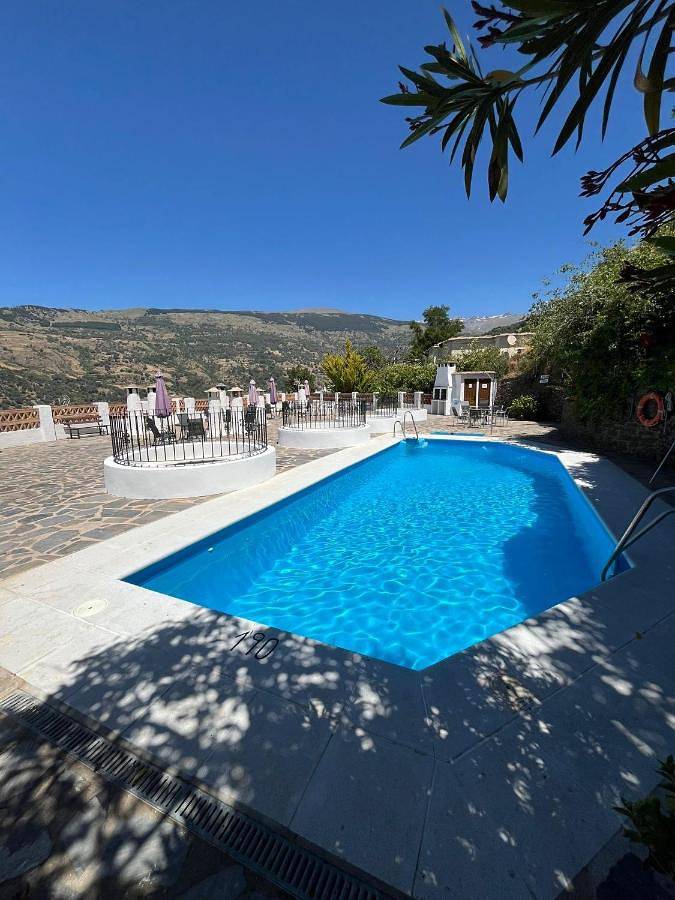 Casa rural para 3 personas, con Balcón además de Terraza y Piscina en Bubión - 2