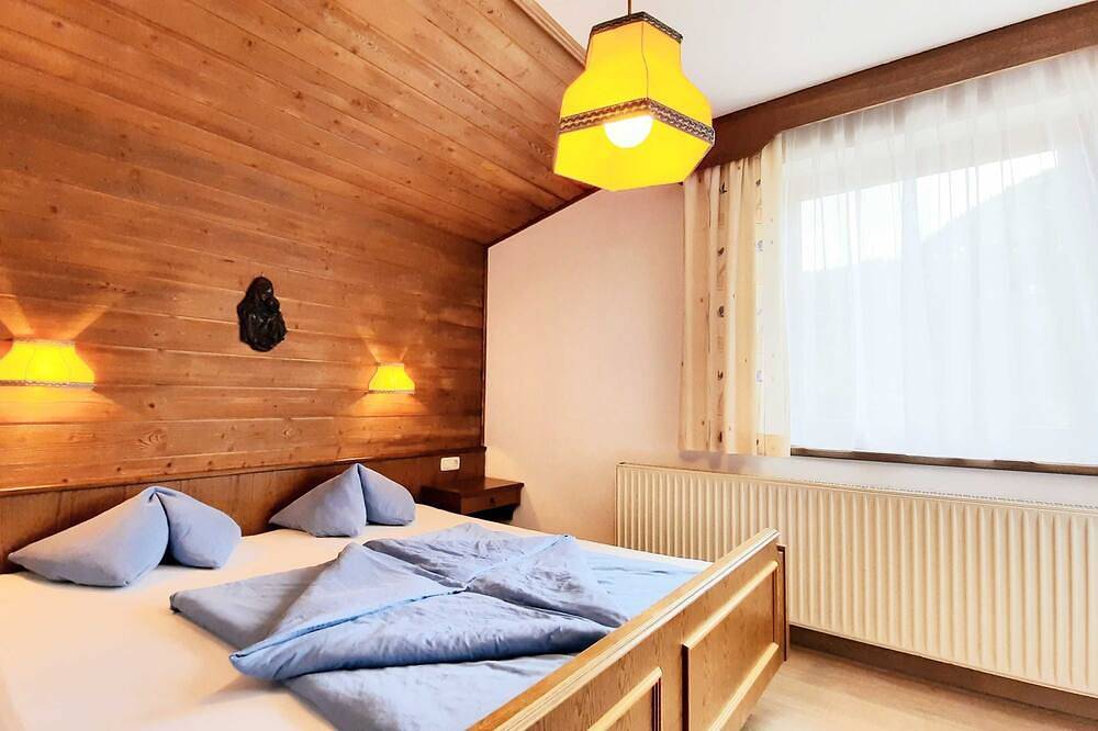 Ganze Wohnung, Ferienwohnung Ii - Haus Wolfgang Stecher in Nesselwängle, Außerfern