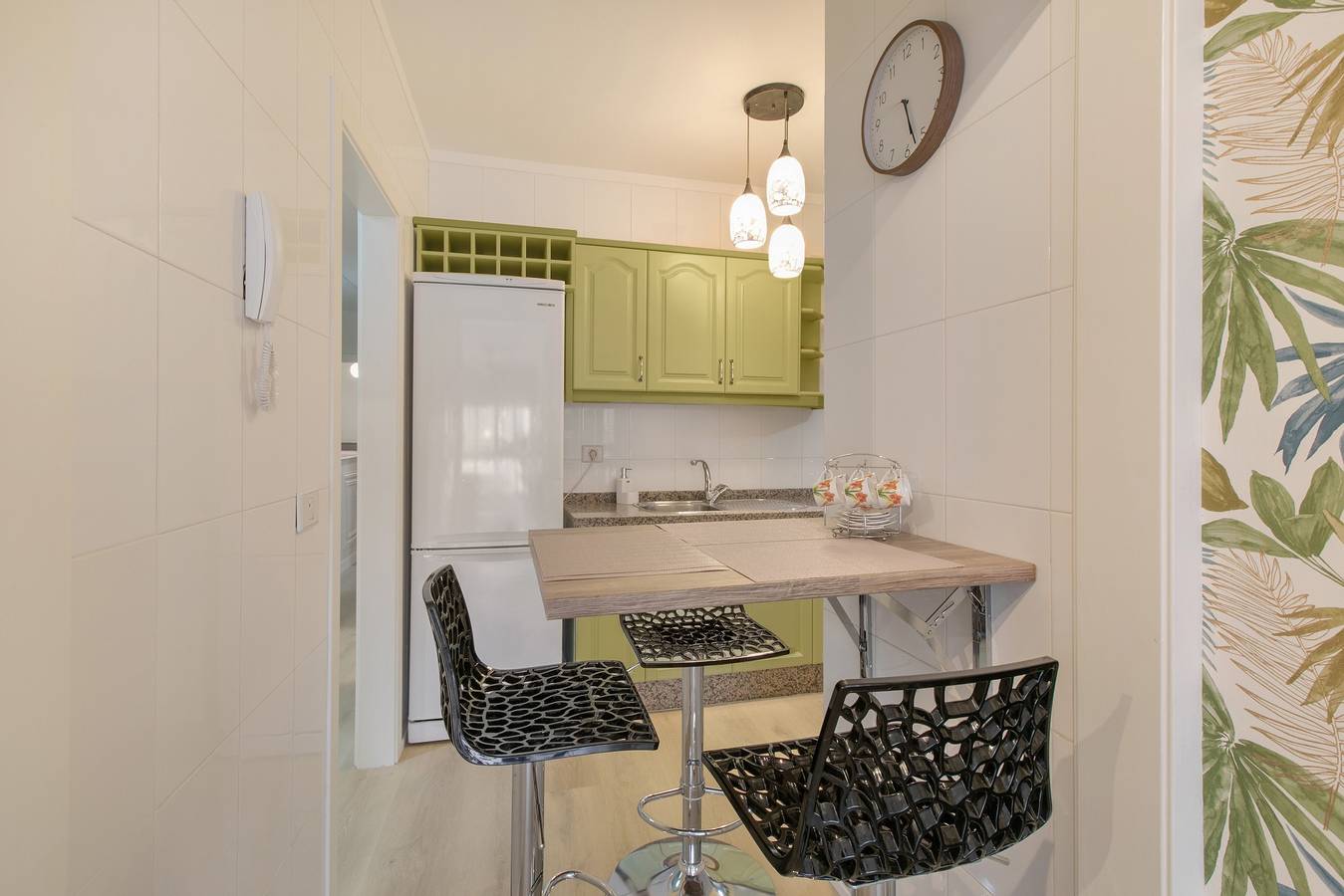 Apartamento entero, Vacaciones 'Casa Calma Zona Hospital' con Wi-Fi in Ofra-Costa Sur, Santa Cruz de Tenerife