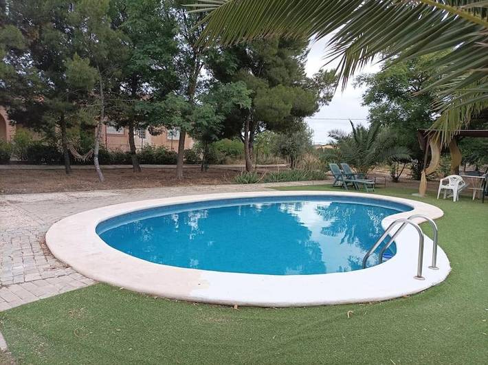 Location de vacances pour 5 personnes, avec jardin ainsi que vue et piscine, adapté aux familles à Busot - 4