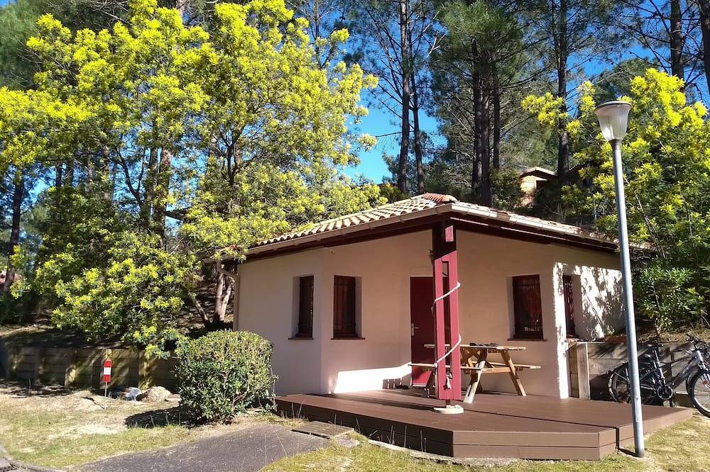 Maisonette with terrace close to beaches and cycle paths in Moliets-et-Maa, Region de Dax