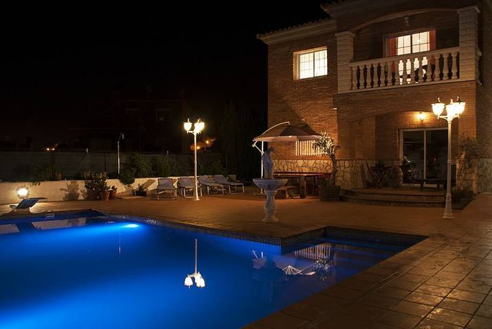 Casa rural para 9 personas, con terraza y jardín en Bajo Penedés - 2