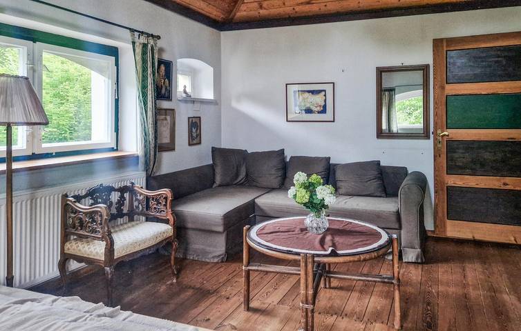 Gemütlicher Rückzugsort am See mit Terrasse und Feuerstelle in Stechlinsee, Stechlin