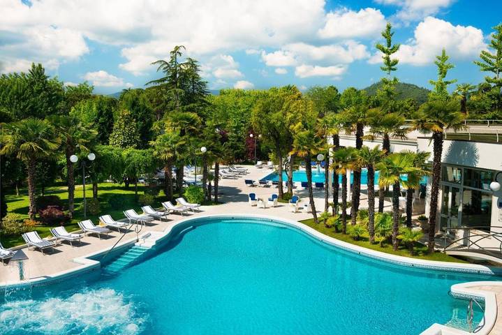Hotel per 2 persone, con Terrazza e Giardino nonché Piscina e Sauna a Abano Terme