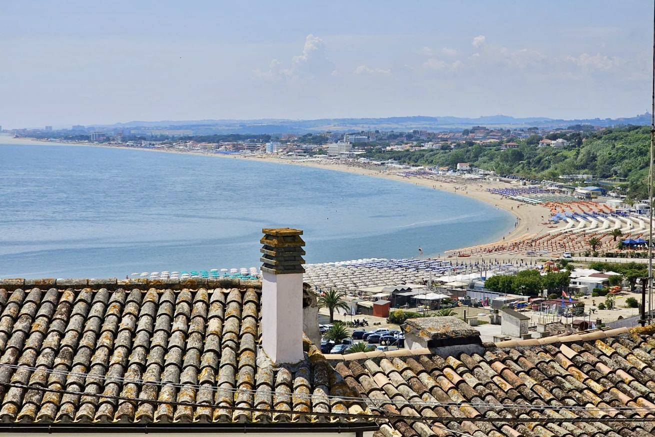 Apartamento entero, N266 - Numana, delightful house in the historic centre in Numana, Riviera del Conero