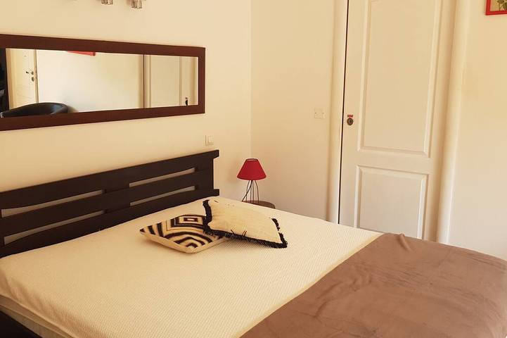 Villa pour 7 personnes, avec jardin et terrasse dans Santa Giulia