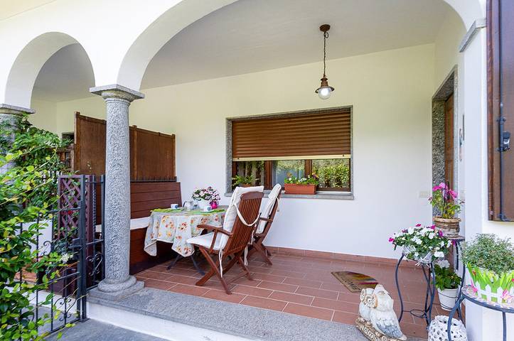 Gîte pour 4 personnes, avec terrasse ainsi que vue et jardin dans Cannobio - 3