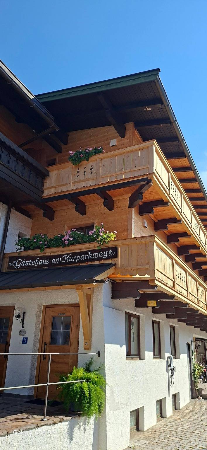 Pension, mit Terrasse in Reit im Winkl - 2