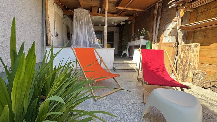 Hel lejlighed, Apartment 'Klein Aber Fein' with Private Terrace, Shared Garden and Wi-Fi in Sigmarszell, Schwaben (Bayern)