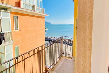 Ferienwohnung für 3 Personen, mit Balkon in Salerno