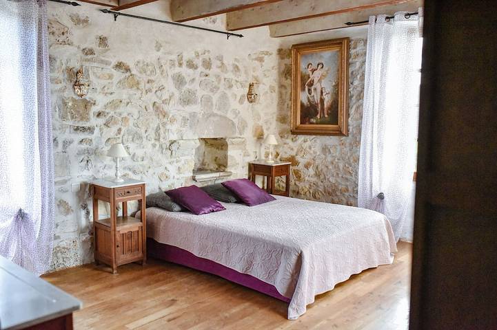 Gîte pour 20 personnes, avec jardin à Labastide-de-Virac - 2