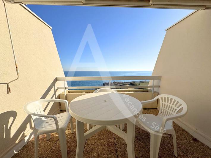 Gîte pour 4 personnes, avec terrasse dans Plage Lazaret - 3