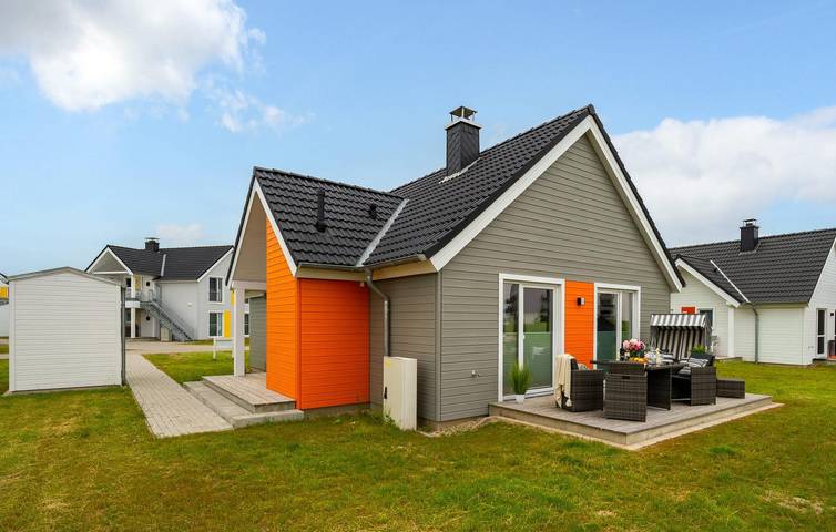 Ferienhaus für 6 Personen, mit Terrasse und Whirlpool in Schlei