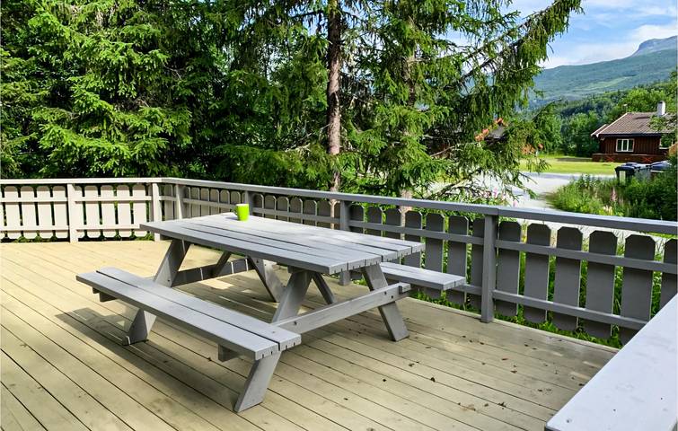 Ganze Ferienwohnung, Ferienwohnung für 8 Personen mit Garten in Hemsedal Stadt, Hemsedal