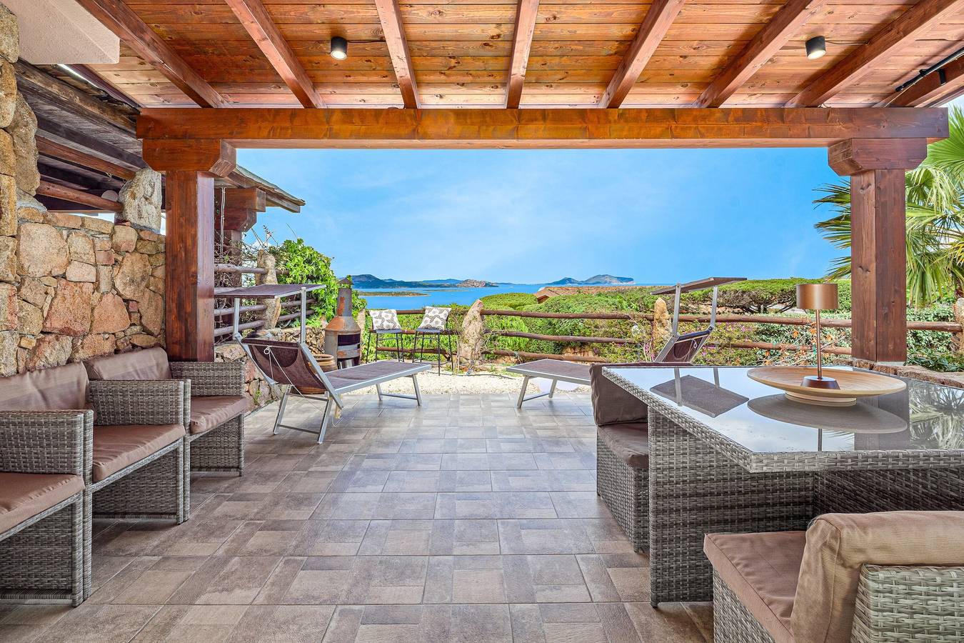 Ferienhaus "Villa Caterina" mit Meerblick, gemeinschaftlich genutztem Pool & Wlan in Punta Molara, San Teodoro