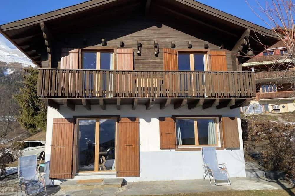 Phipalo by Interhome in Ovronnaz, Leytron