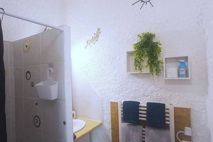 Entire apartment, Studio hypercentre hyper calme Argelès-Gazost in Argelès-Gazost, French Pyrenees