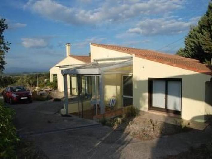 Ferienwohnung für 2 Personen, mit Balkon und Terrasse sowie Garten in Cesseras