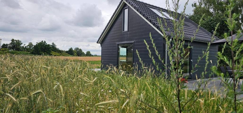 Vakantiehuis voor 2 personen, with Whirlpool and Terras as well as Tuin and Uitzicht in Brummen