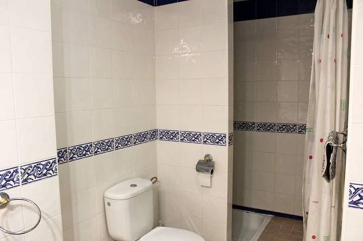 Ganze Wohnung, 2 Bed 2 Bath Apt direkt an der Villamartin Plaza, perfekte Lage! in Brisas y Golf, Orihuela