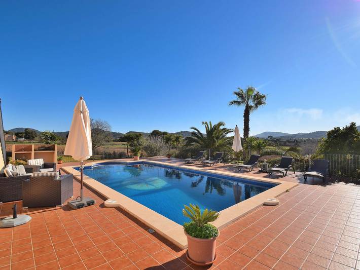 Finca für 8 Personen, mit Balkon und Garten in Cas Concos - 2