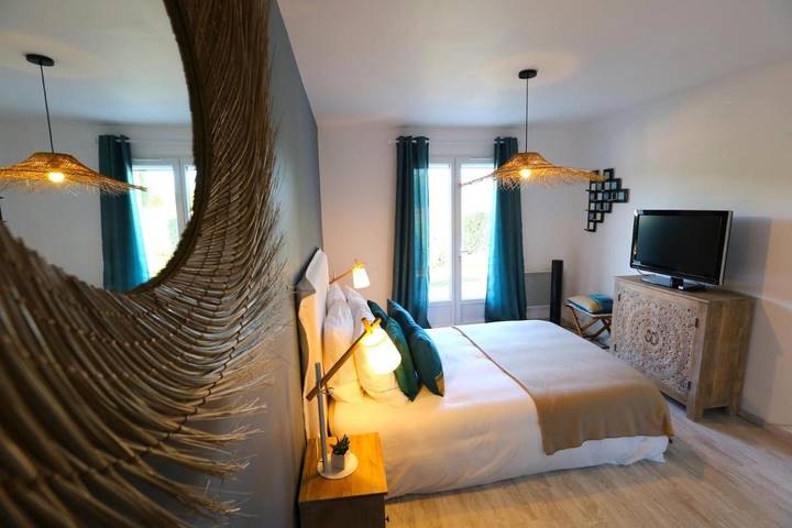 Chambre d’hôte pour 4 personnes, avec Terrasse ainsi que Jardin et Vue