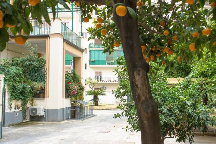 Casa vacanza per 3 persone, con Balcone e Terrazza nonché Giardino e Panorama a Portici