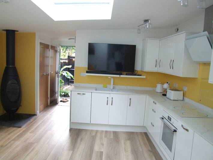 Charming Woodland Lodge 2 person 1 bedroom in Great Yarmouth, The Broads