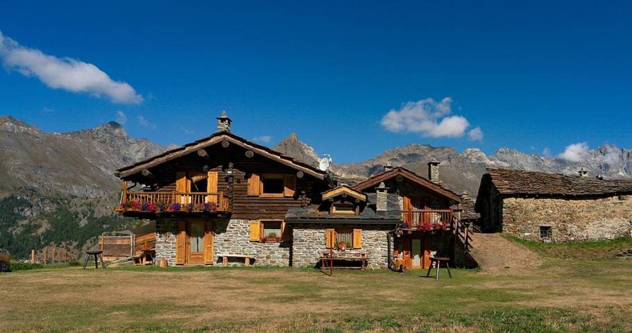 Chalet für 2 Personen, mit Ausblick und Garten, mit Haustier
