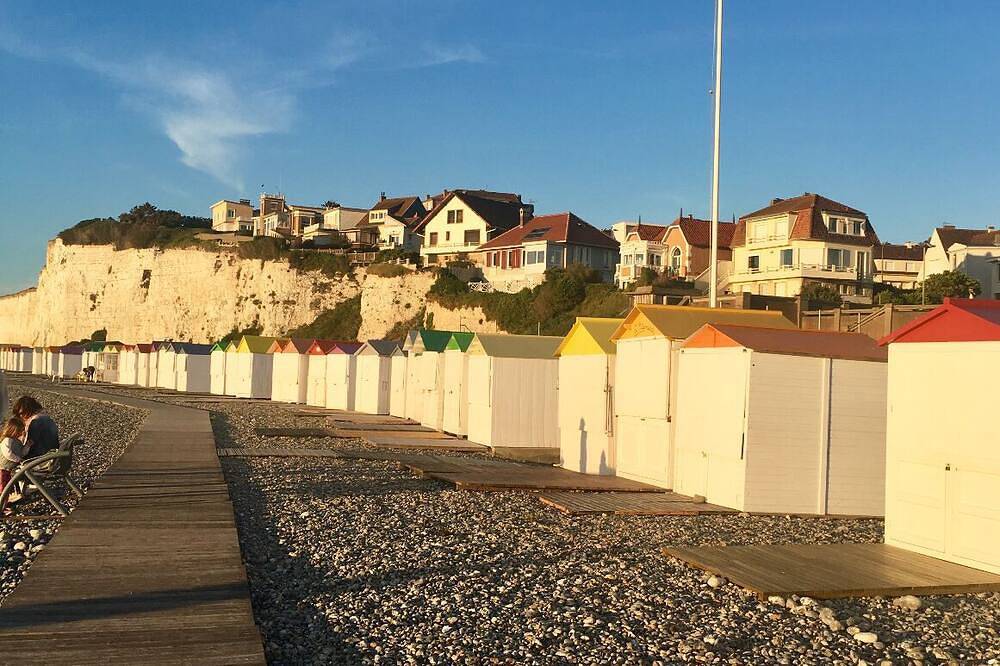 Charming house close to the beach and Mers les bains in Criel-sur-Mer, Dieppe region