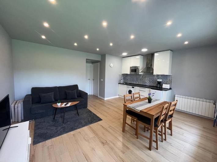 Apartamento de vacaciones para 7 personas, con jardín y vistas - 1