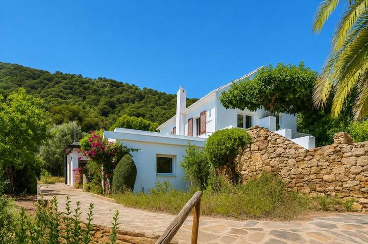Casa rural para 6 personas, con Terraza y Jardín además de Piscina y Vistas en Facinas