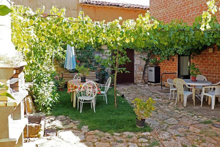 Casa de vacaciones para 10 personas, con vistas y jardín - 1