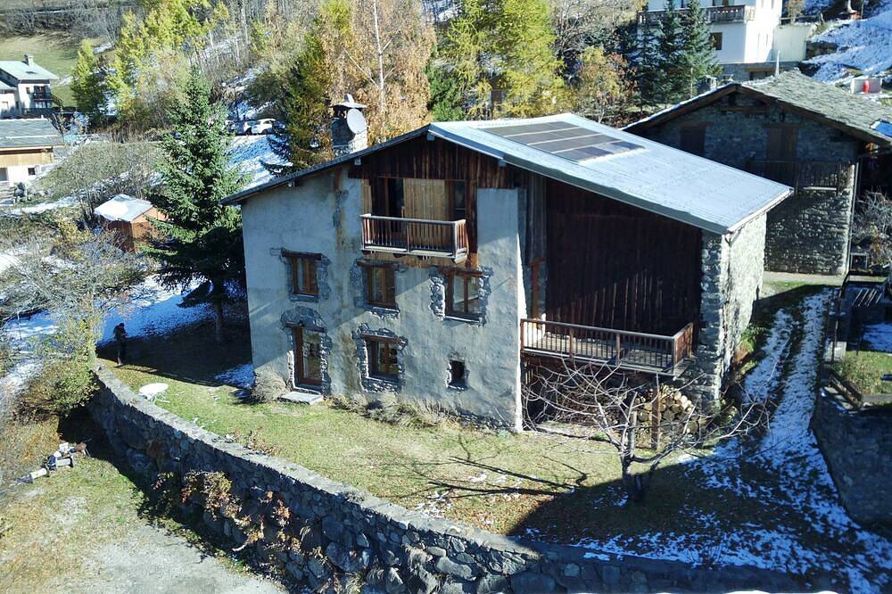4 Bedroom Chalet in Valmeinier in Valmeinier, Región de Saint-Jean-de-Maurienne