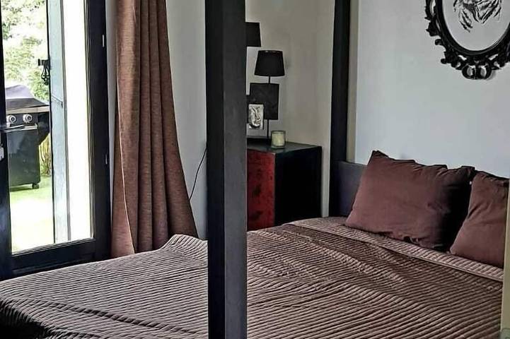 Location de vacances pour 6 personnes, avec terrasse et jardin à Marnac - 4