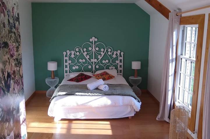 Gîte pour 8 personnes, avec piscine ainsi que terrasse et jardin à Lunay - 3