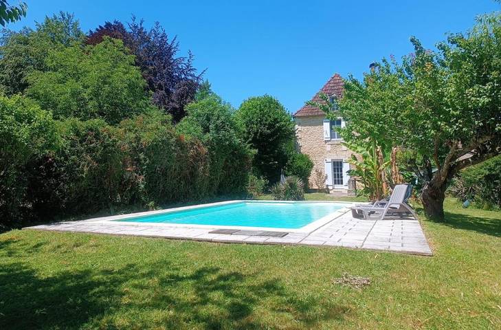 Location de vacances pour 4 personnes, avec Terrasse ainsi que Jardin et Piscine à Journiac - 3