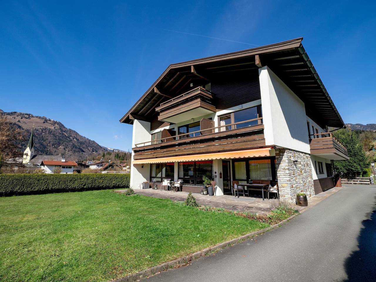 Ganze Ferienwohnung, Gästehaus Landegger - Anita Schwaiger in Kössen, Kaiserwinkl