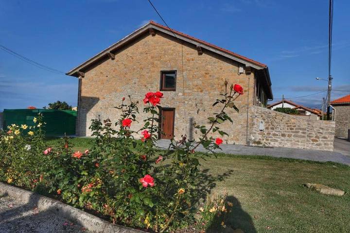 Location de vacances pour 6 personnes, avec jardin et vue, animaux acceptés à Suances - 2