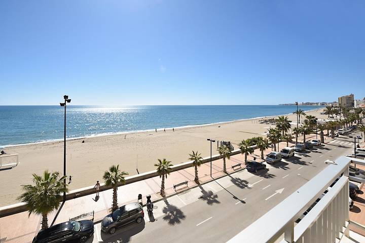Ferieleilighet for 6 personer, med Sjøutsikt i Fuengirola