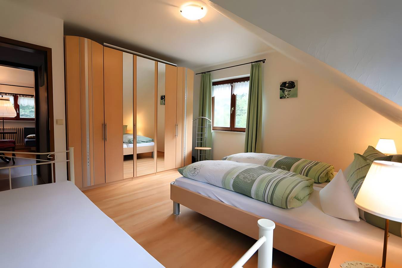 Ganze Wohnung, Gasthaus zur Linde - Apartment 'Tannenblick' mit gemeinsamer Terrasse, gemeinsamem Garten und Wlan in Oberharmersbach, Mittlerer Schwarzwald