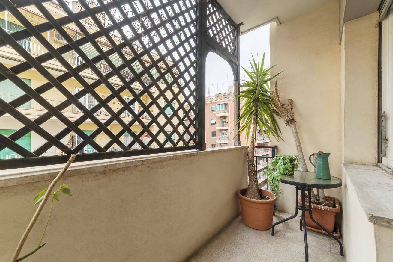 Apartamento entero, Apartamento de vacaciones para 2 personas con balcón/terraza in El Vaticano, Provincia de Roma