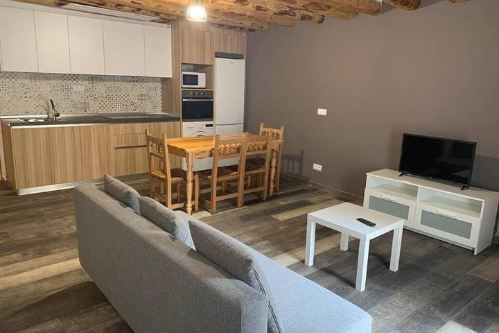 Apartamento de vacaciones para 4 personas, con terraza y vistas en Hoya de Huesca - 4